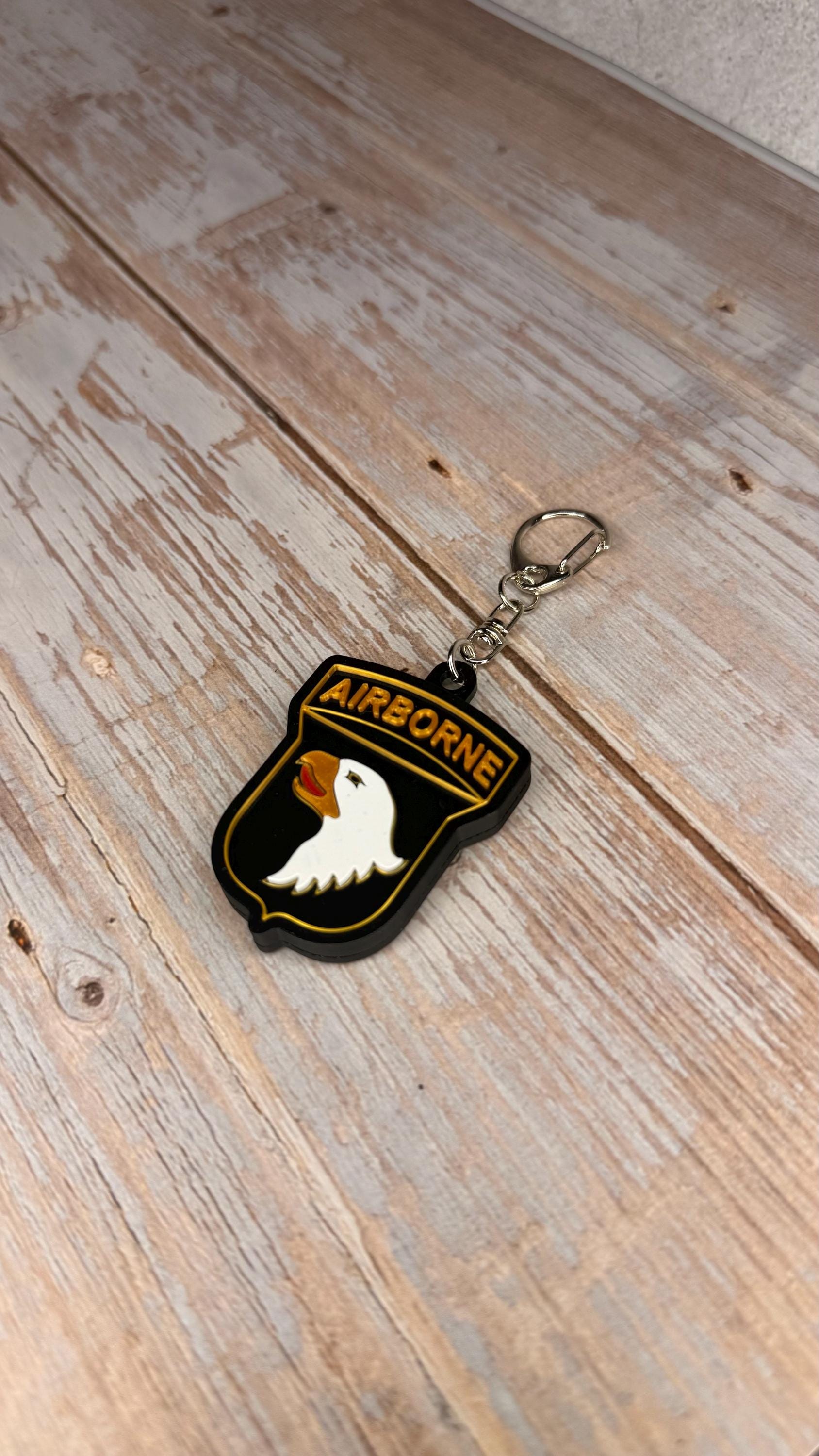 101st Airborne Division Patch Keychain Magnet | Military Collectible