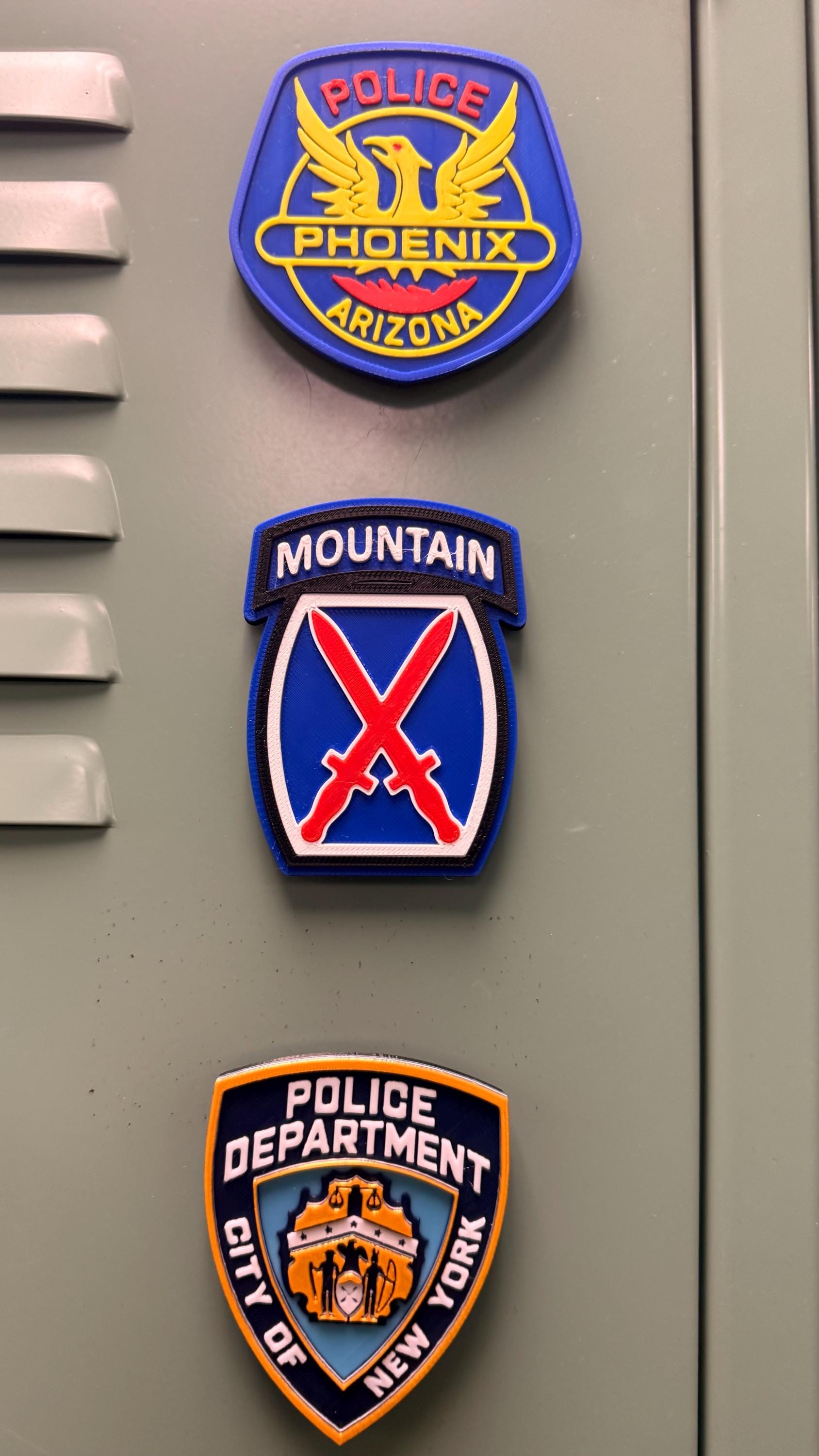 10th Mountain Division | Collector Patch Keychain Magnet | Military Family Gift | Support Our Troops