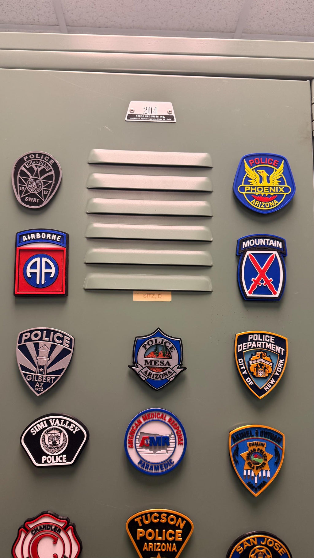 10th Mountain Division | Collector Patch Keychain Magnet | Military Family Gift | Support Our Troops